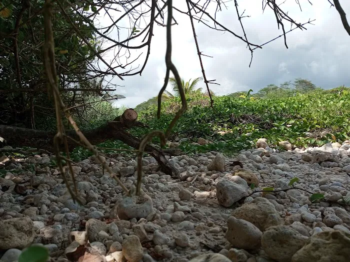 Pantai Gladakan 2