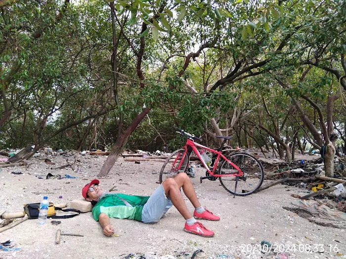 PANTAI PASIR PUTIH SURABAYA 3