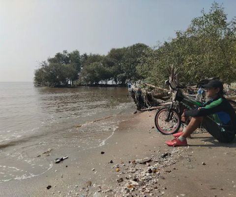 PANTAI PASIR PUTIH SURABAYA