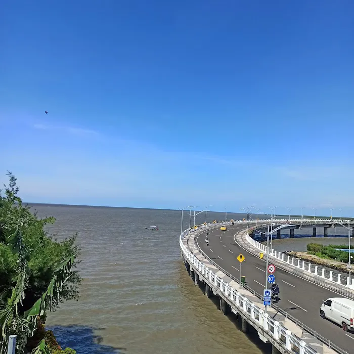 Taman Air Mancur Menari Kenjeran 6