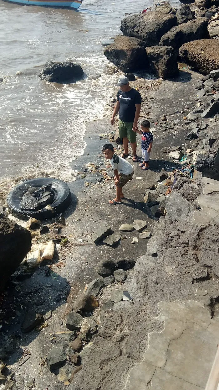 Pantai Kapasan Nguling 9