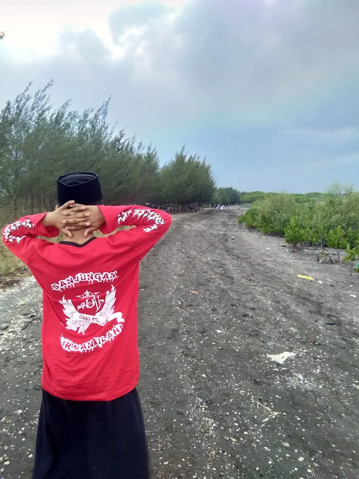 Pantai Kapasan Nguling 4