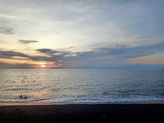 Wisata Pantai Kuranji 2