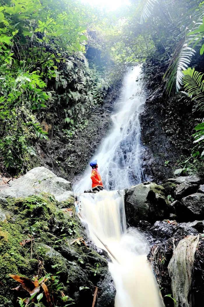 Bukit Bengkaung Lembah Sari 1