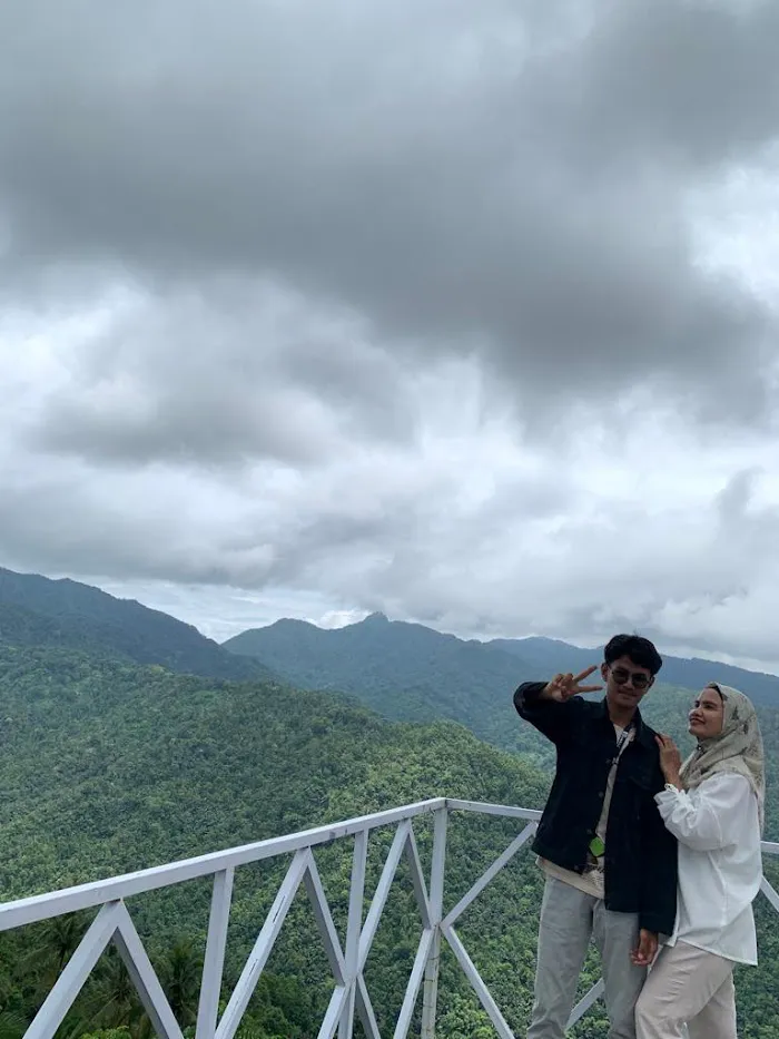 Bukit Bengkaung Lembah Sari 6