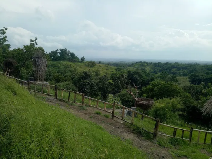 Wisata Gunung Panceng 6