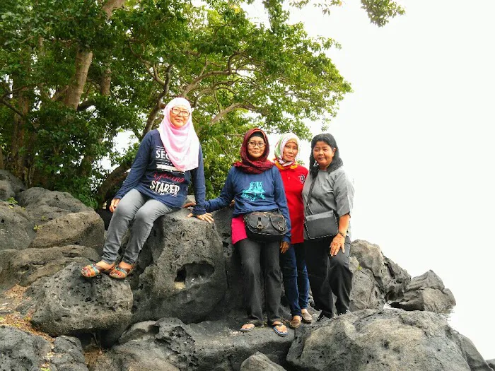 Pantai Kahona Baluran 6