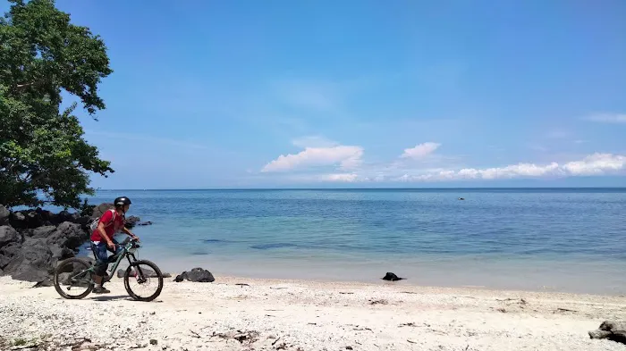 Pantai Kahona Baluran 3