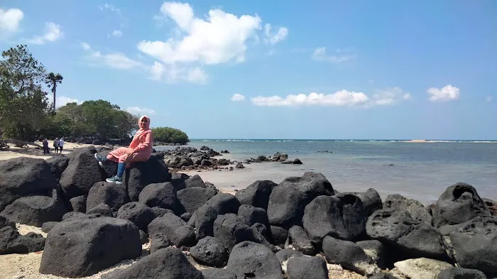 Pantai Kahona Baluran 5