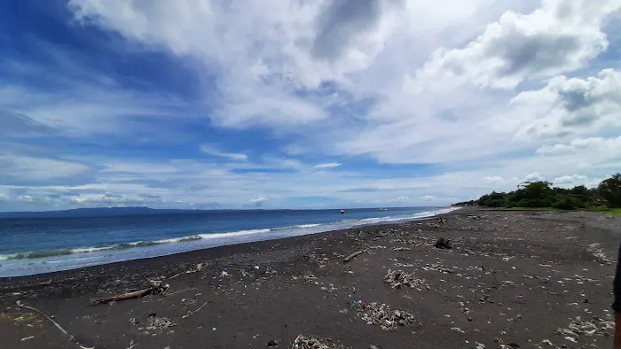 Pantai Pesinggahan 1