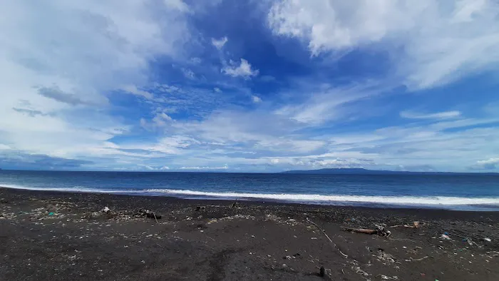 Pantai Pesinggahan 5