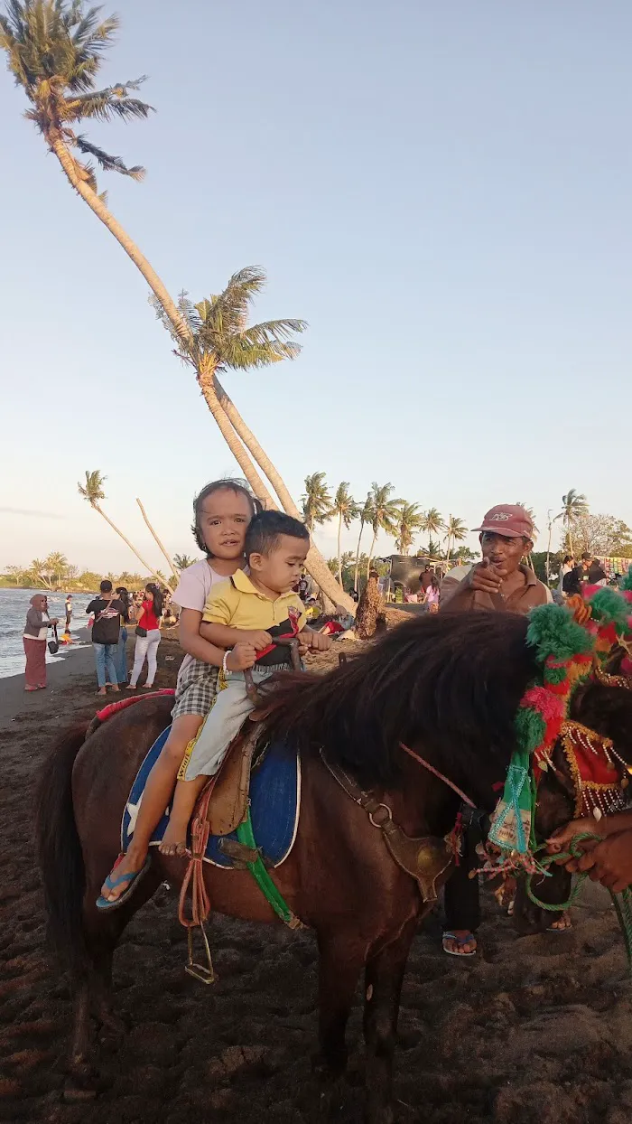 Pantai Tenjeng Setonggak 5