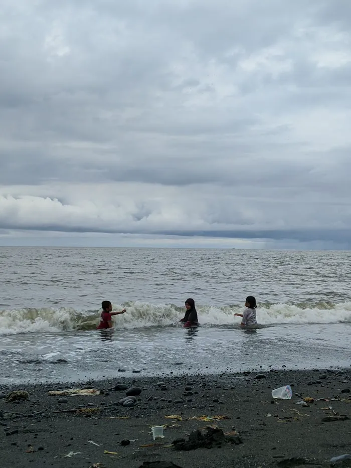 Pantai Kedunen 6