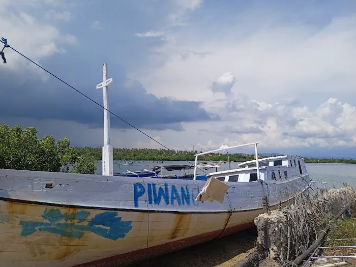 Tanah kima beach club 0
