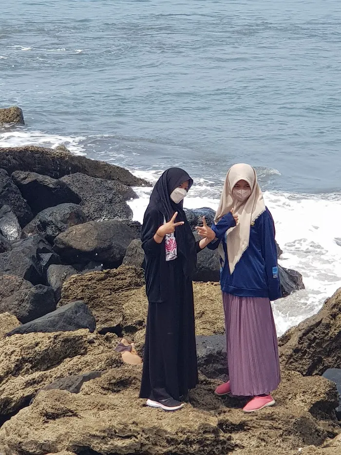 Cupel Beach 0