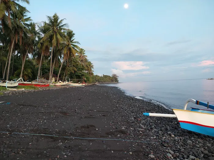 Pantai Sembiran 5