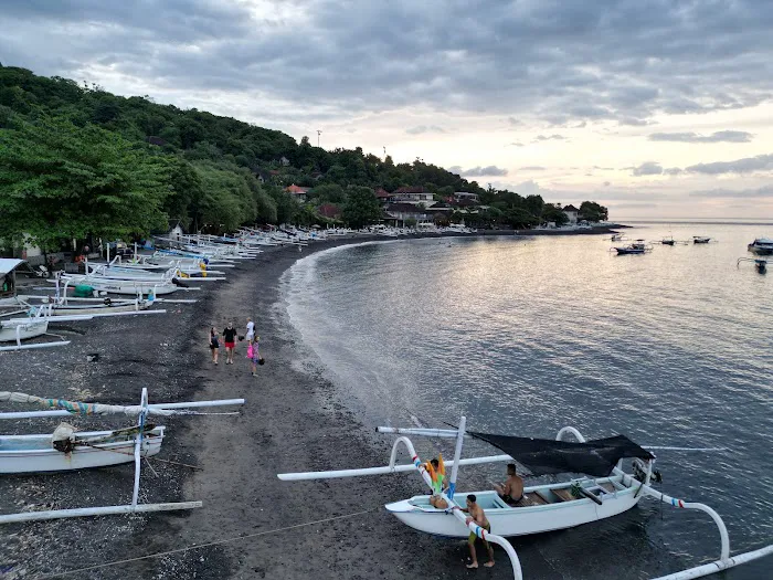 Jemeluk Bay snorkelling spot 1