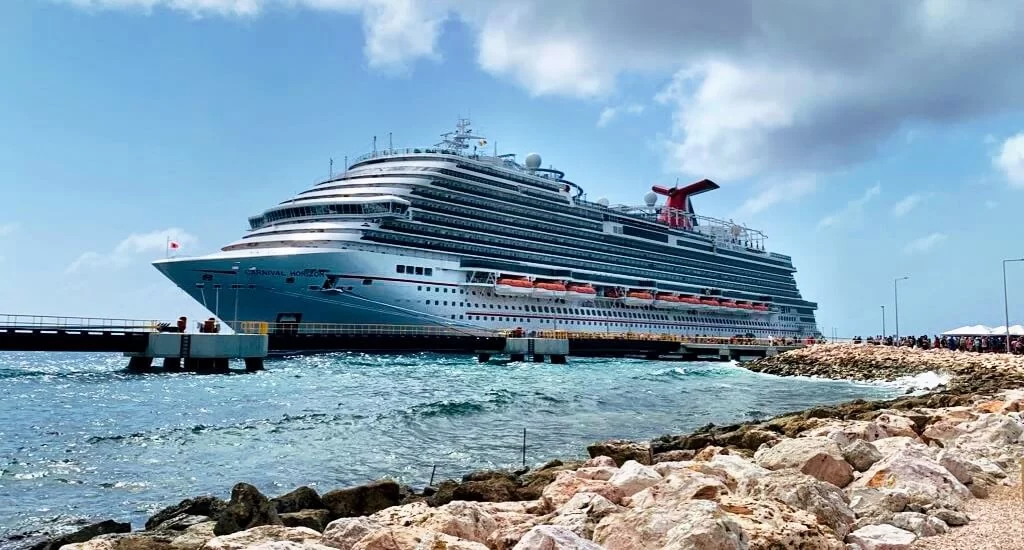 Reviews for Disabled Passengers on Indonesia Cruises: A Comprehensive Guide to Accessible Cruising