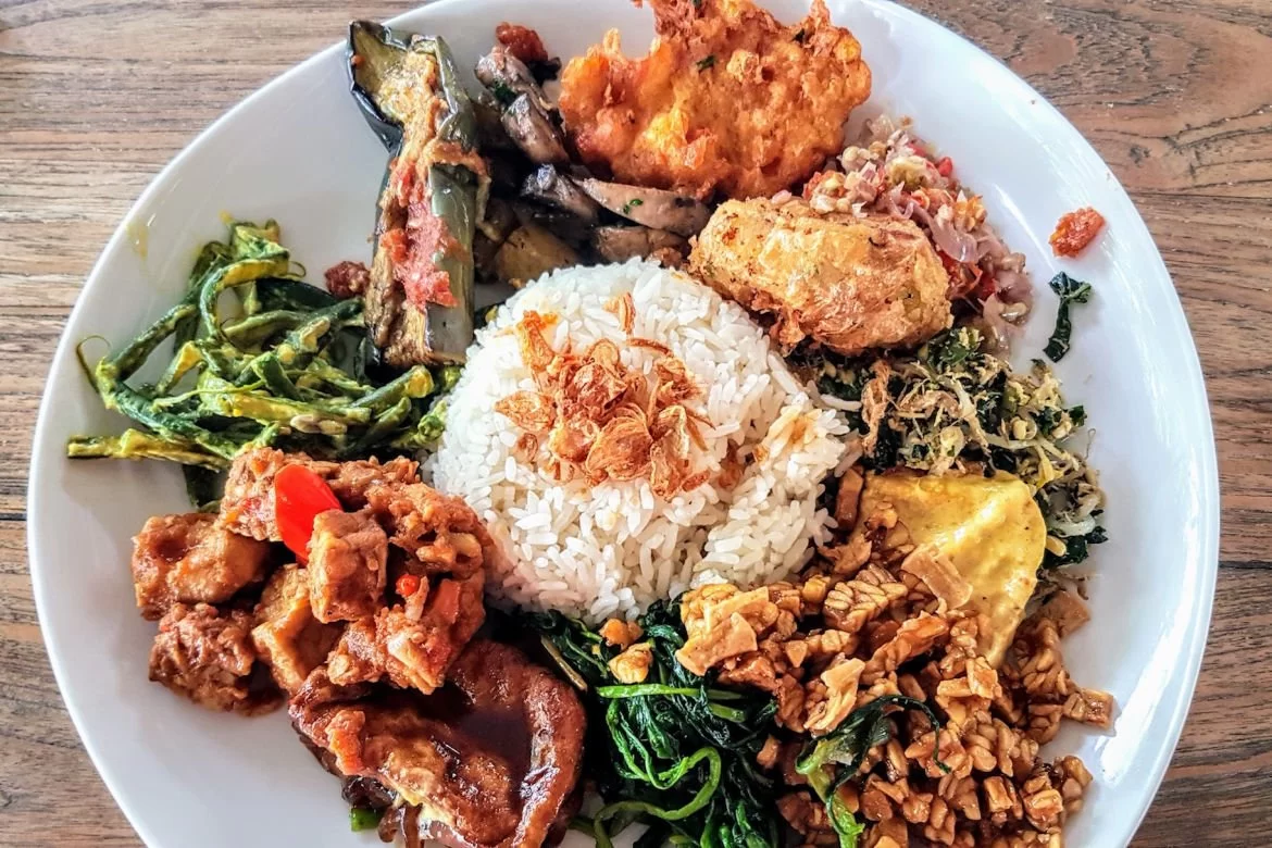 What to Eat in Bali, Indonesia: Top Balinese Dishes You Must Try