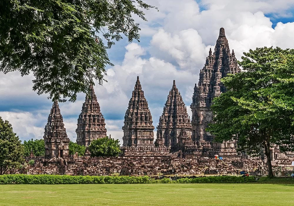Must-Visit Temples in Java, Indonesia: A Guide to Java's Most Beautiful and Historic Temples