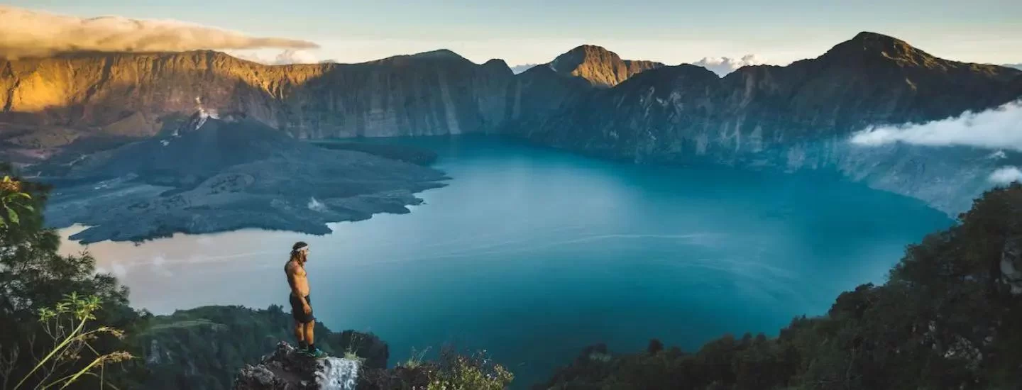 Hiking to Mount Rinjani in Lombok: A Guide for Adventurers