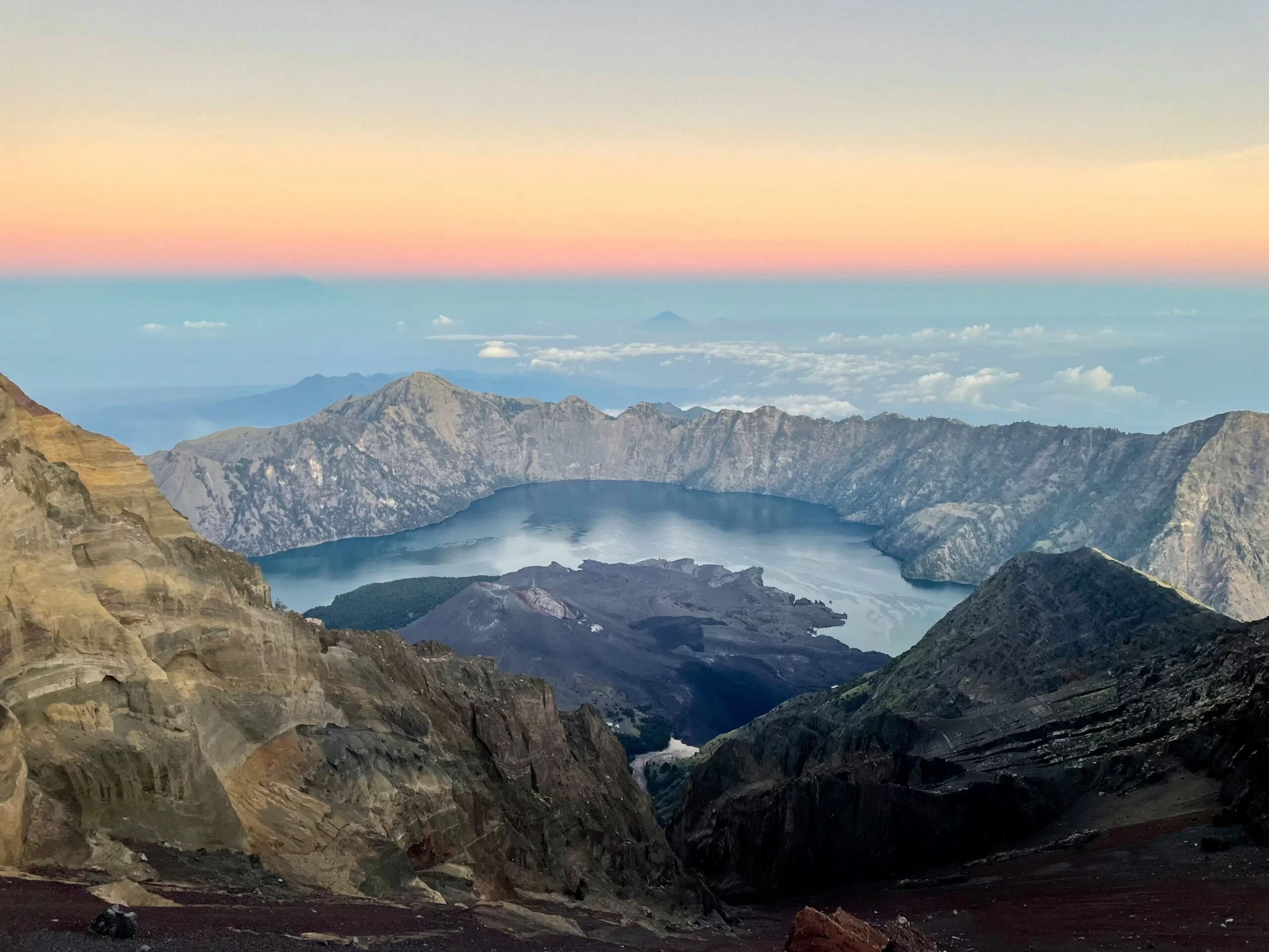 Hiking to Mount Rinjani in Lombok – A Complete Guide to the Epic Trek
