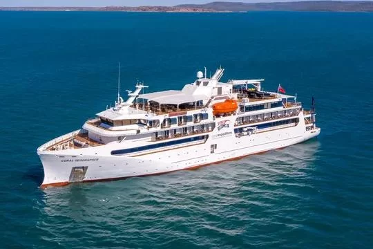 The Best Time to Book an Indonesia Cruise for Your Dream Vacation
