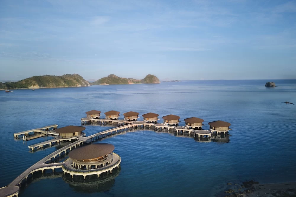 Explore Indonesia’s Most Beautiful Beach Resorts by Yacht: A Luxurious Island Getaway