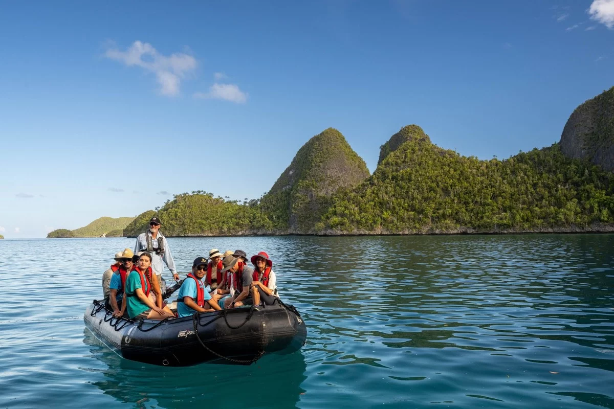 Explore Indonesia’s Cultural Heritage by Boat – A Journey Through Tradition and History