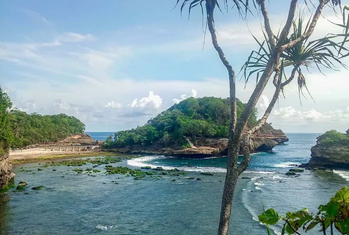 Wisata Gunung Kombang 6