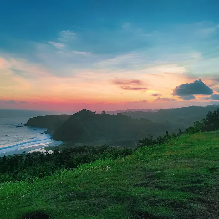 ken_ZO Coffe Wisata Paralayang Bukit Waung Pantai Modangan 8