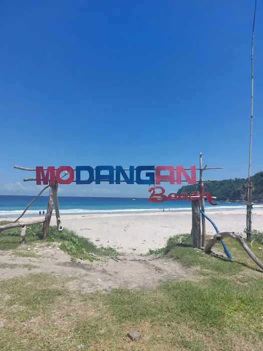 Pantai Modangan 8