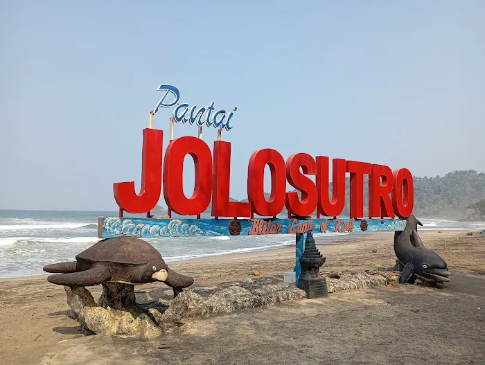 Pantai Jolosutro 1