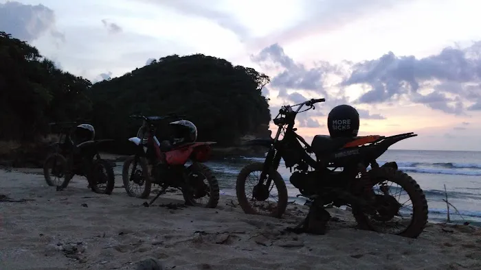 Pantai Mrutu 1