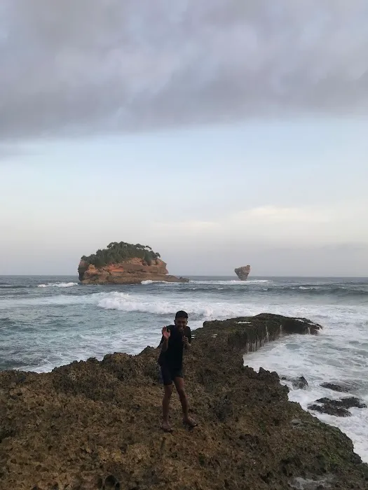 Pantai Karang Pandan 1