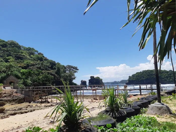 Pulau Gunung Kombang 4