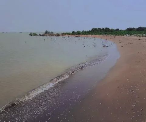 Pantai Onggojoyo