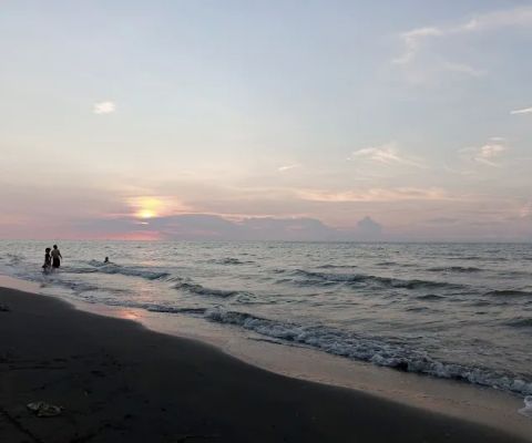 Pantai Karangmalang