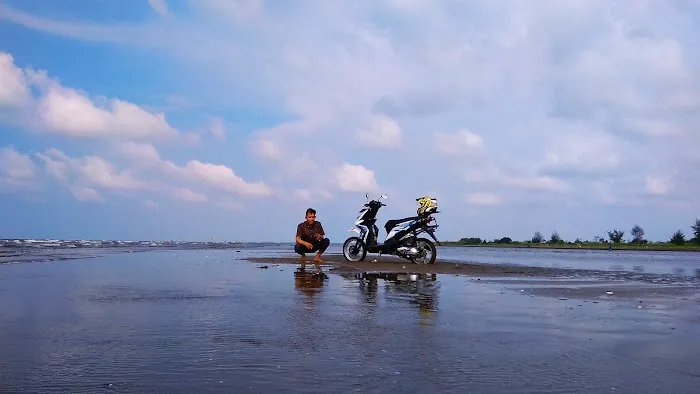Pantai Karangmalang 1