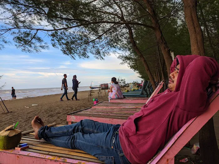 Pantai Jodo 4