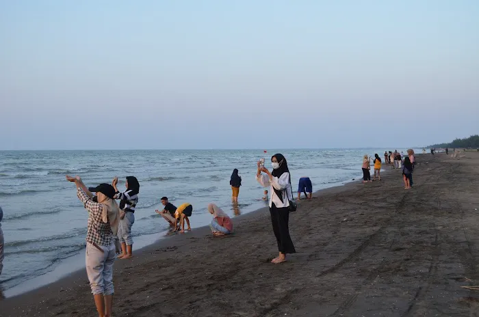 Pantai Indah Kemangi 1