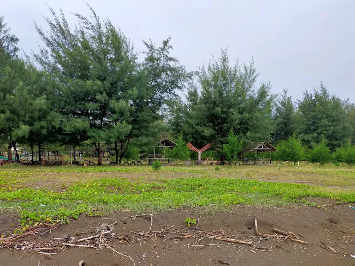 Pantai Muara Kencan 5