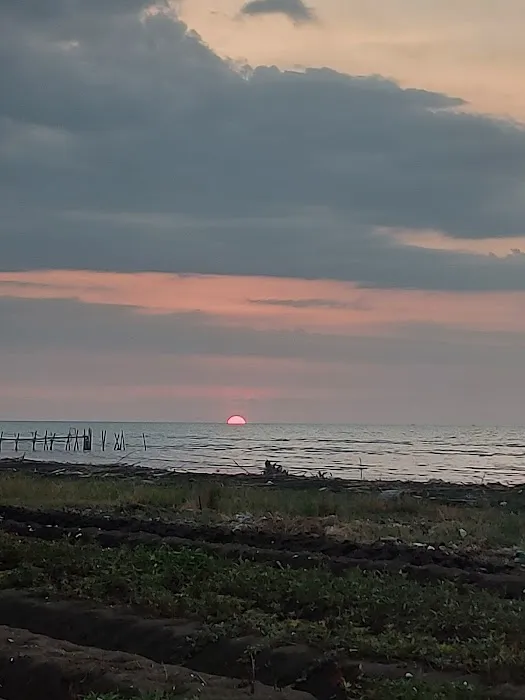 Pantai Kemejing Jungsemi 0