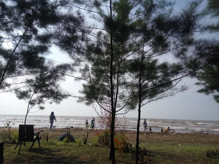 Pantai Kuripan 2