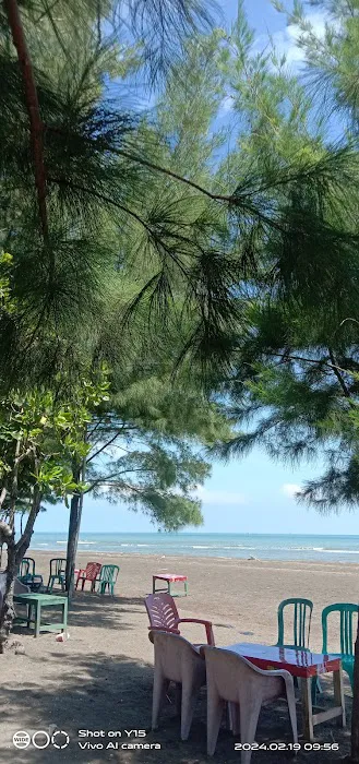 Pantai Muara Reja 5