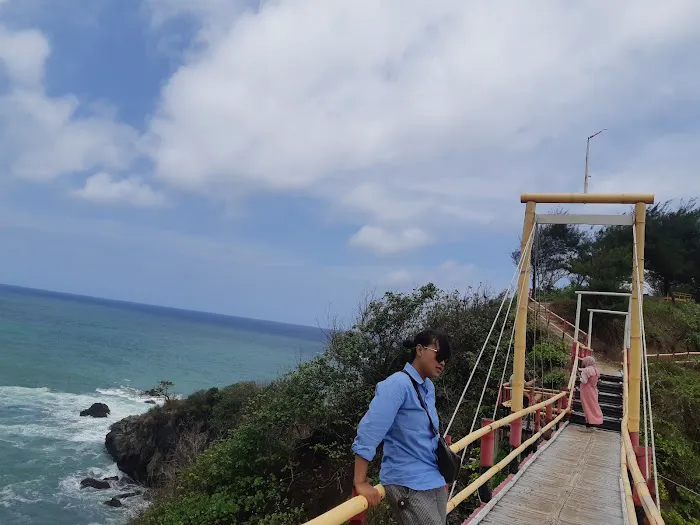 Pantai Gebyuran ( Wisata Pantai Lampon ) 7