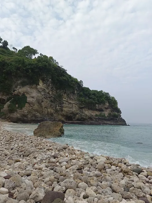 Pantai Sawangan 5