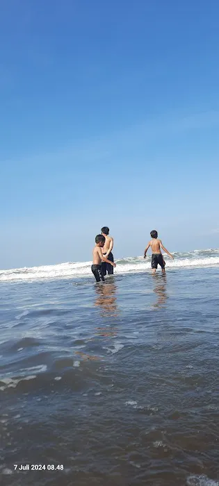 Pantai cemara sewu jetis cilacap 1