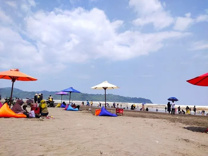 Pantai cemara sewu jetis cilacap 8
