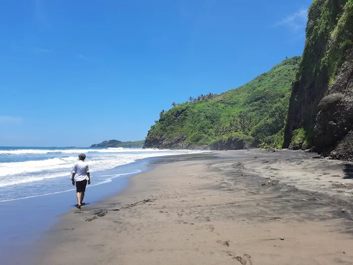 Pantai Surumanis Kebumen 3